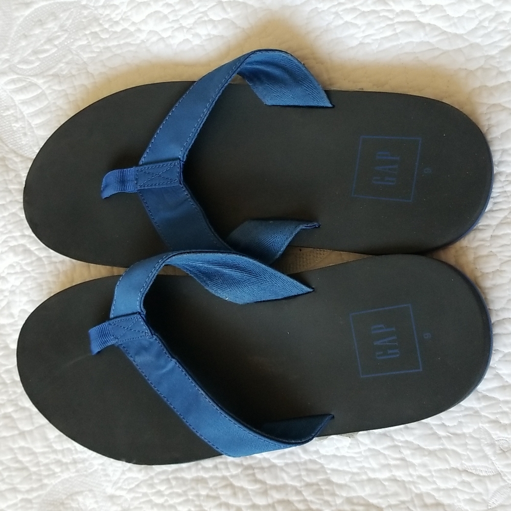 GAP SANDALS